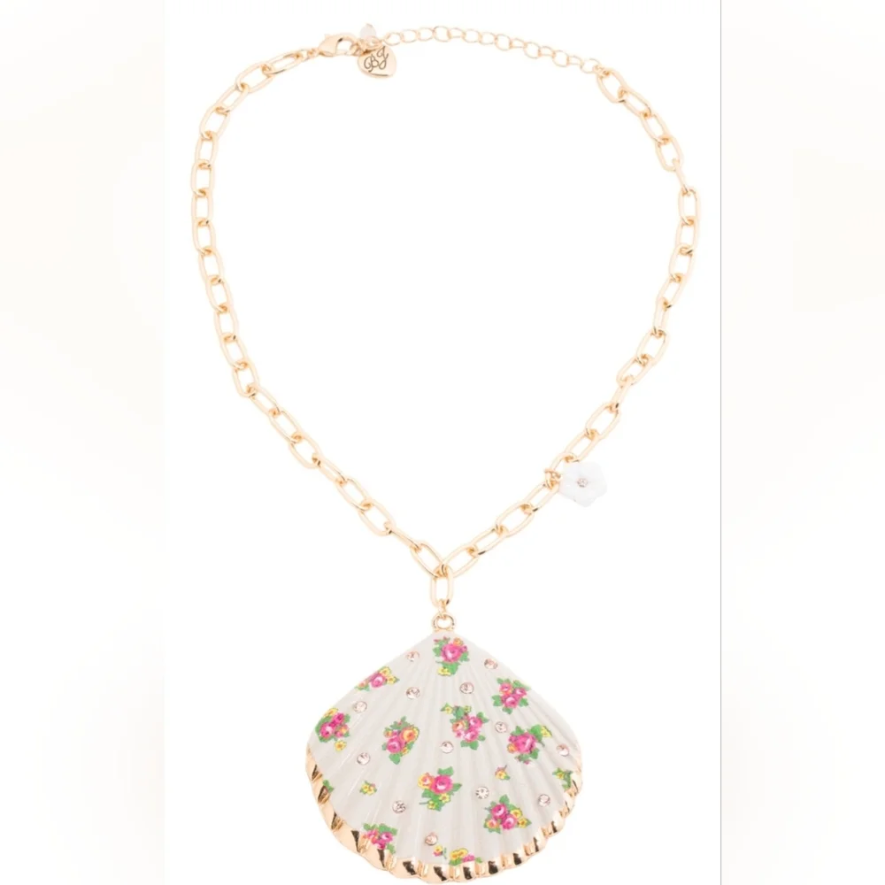 NWT Betsey Johnson Floral Print Shell Necklace - Picture 1 of 4